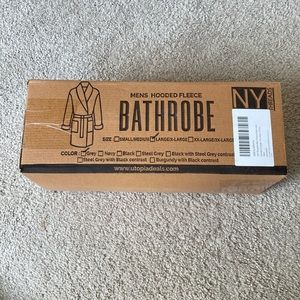 NWT NY Threads Mens Hooded Fleece Bathrobe Large/XL Grey